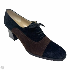 Arca Suede Lace Up Heeled Oxfords Designer By Ferragamo In Black & Brown, Size: 8.5