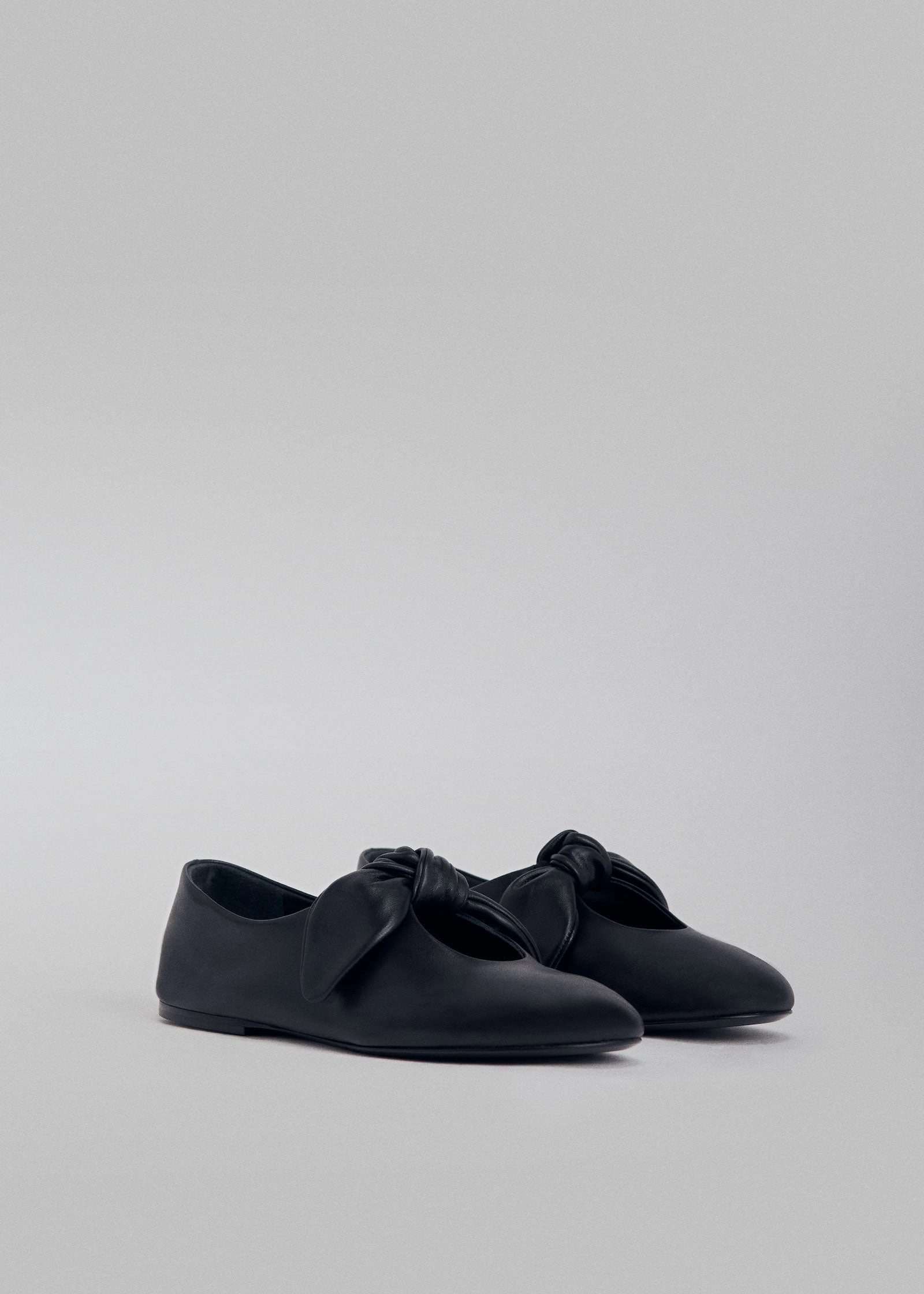 Bow Flat in Nappa Leather - Black