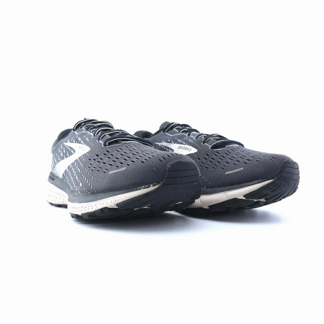 BROOKS GHOST 13