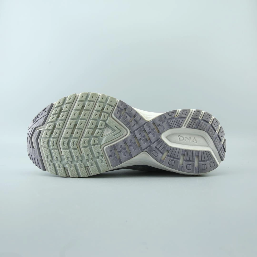 BROOKS RAVENNA 10