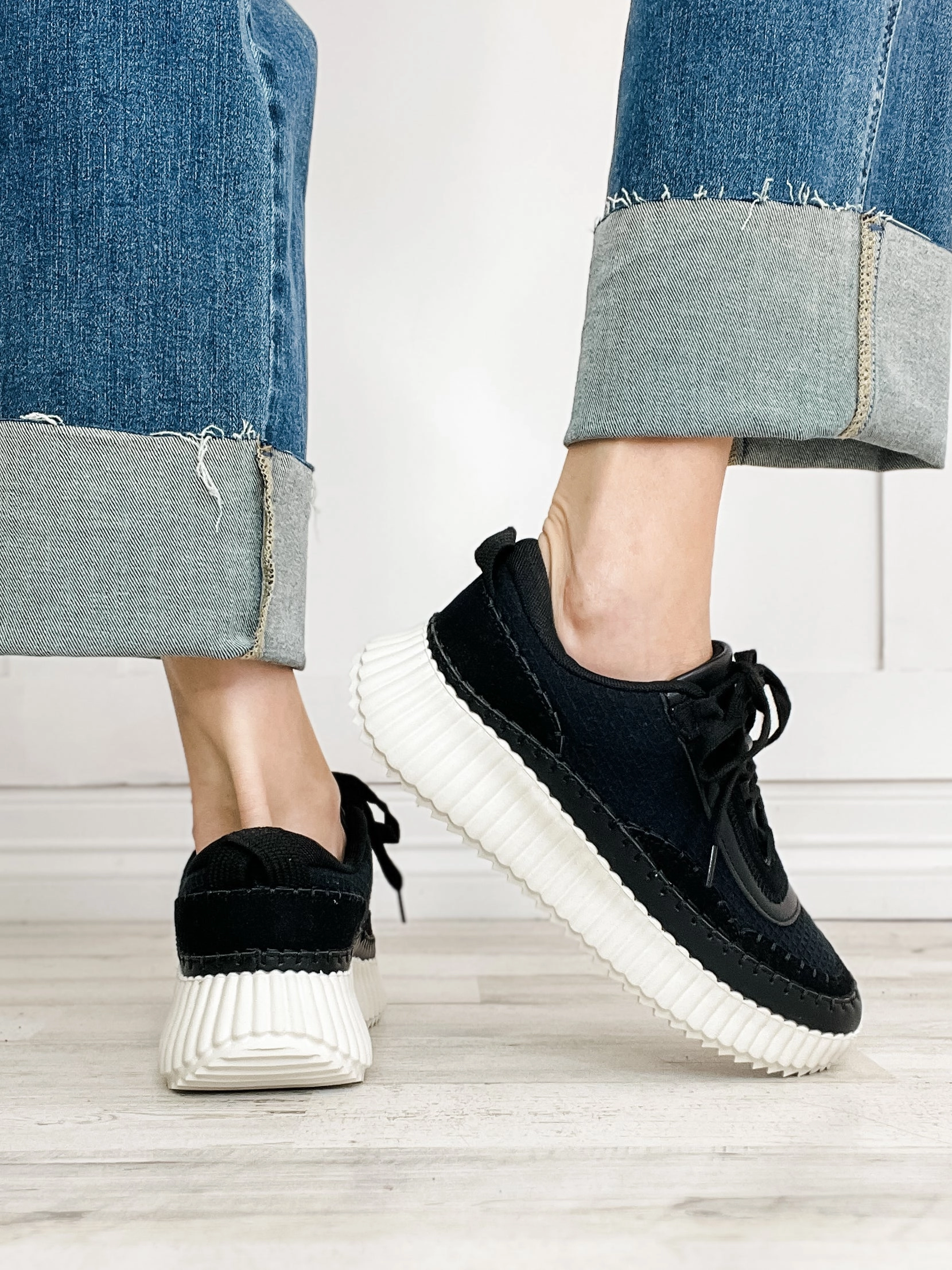 Corkys Adventure Tennis Shoes in Black