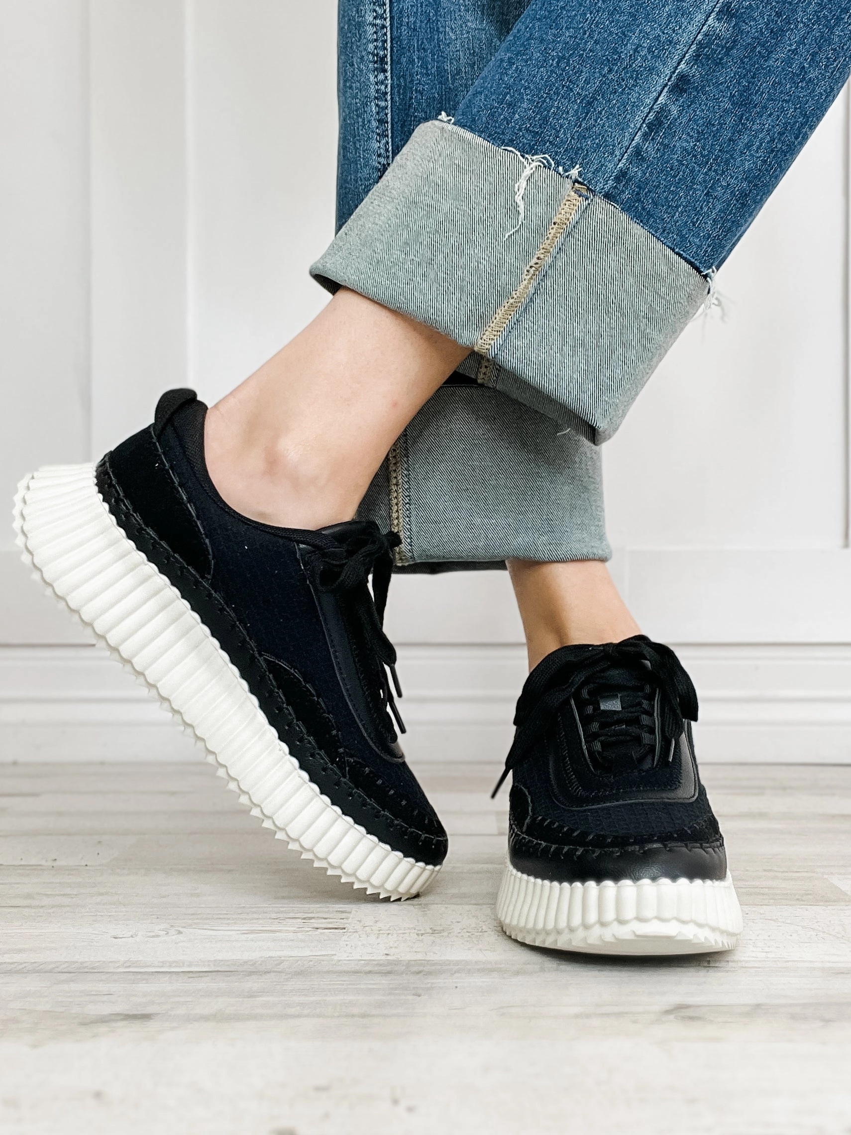 Corkys Adventure Tennis Shoes in Black