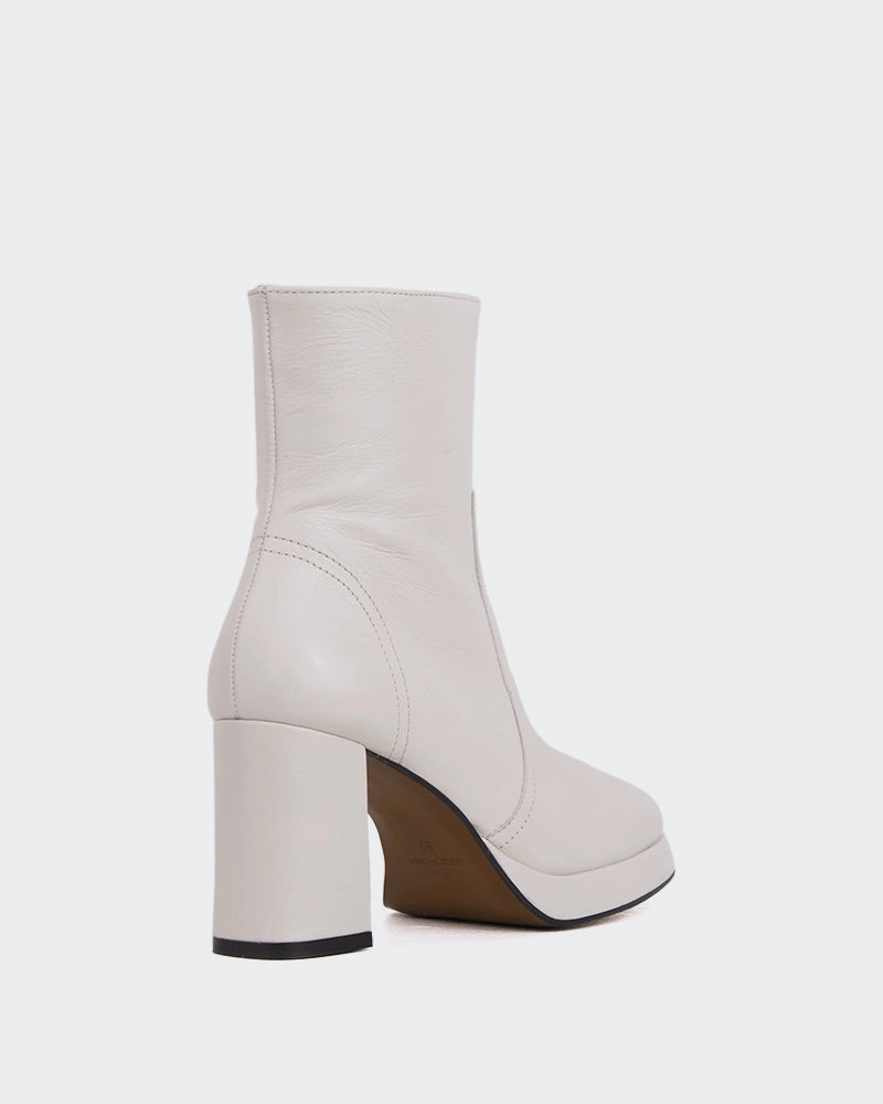Filton Off White Leather