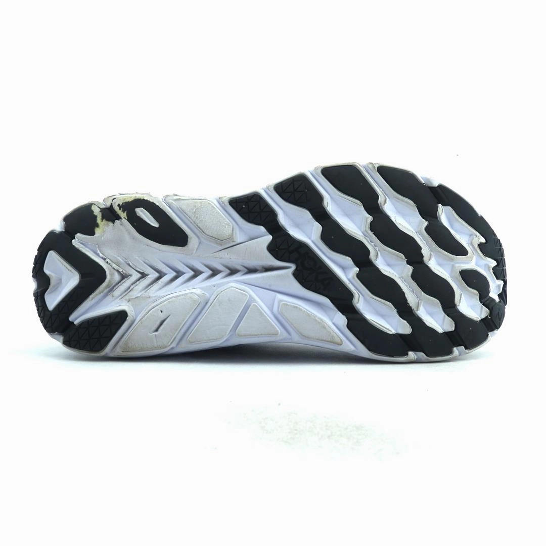 HOKA ONE ONE CLIFTON 8