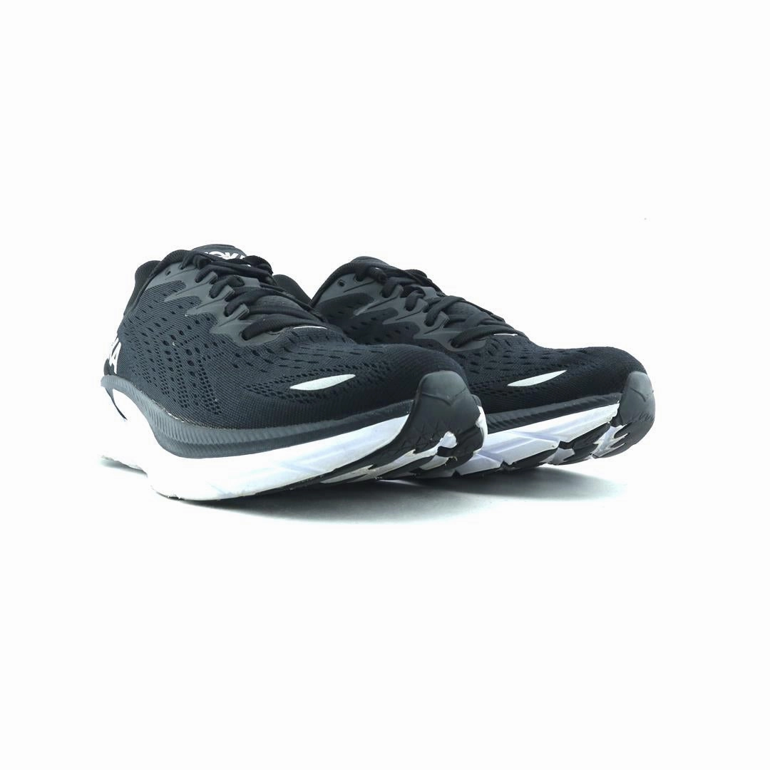 HOKA ONE ONE CLIFTON 8