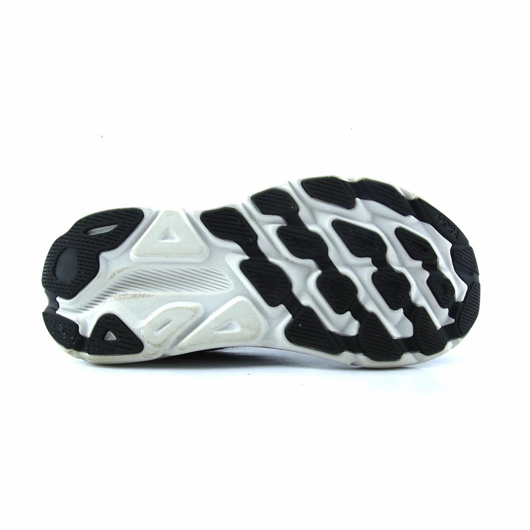 HOKA ONE ONE CLIFTON 9