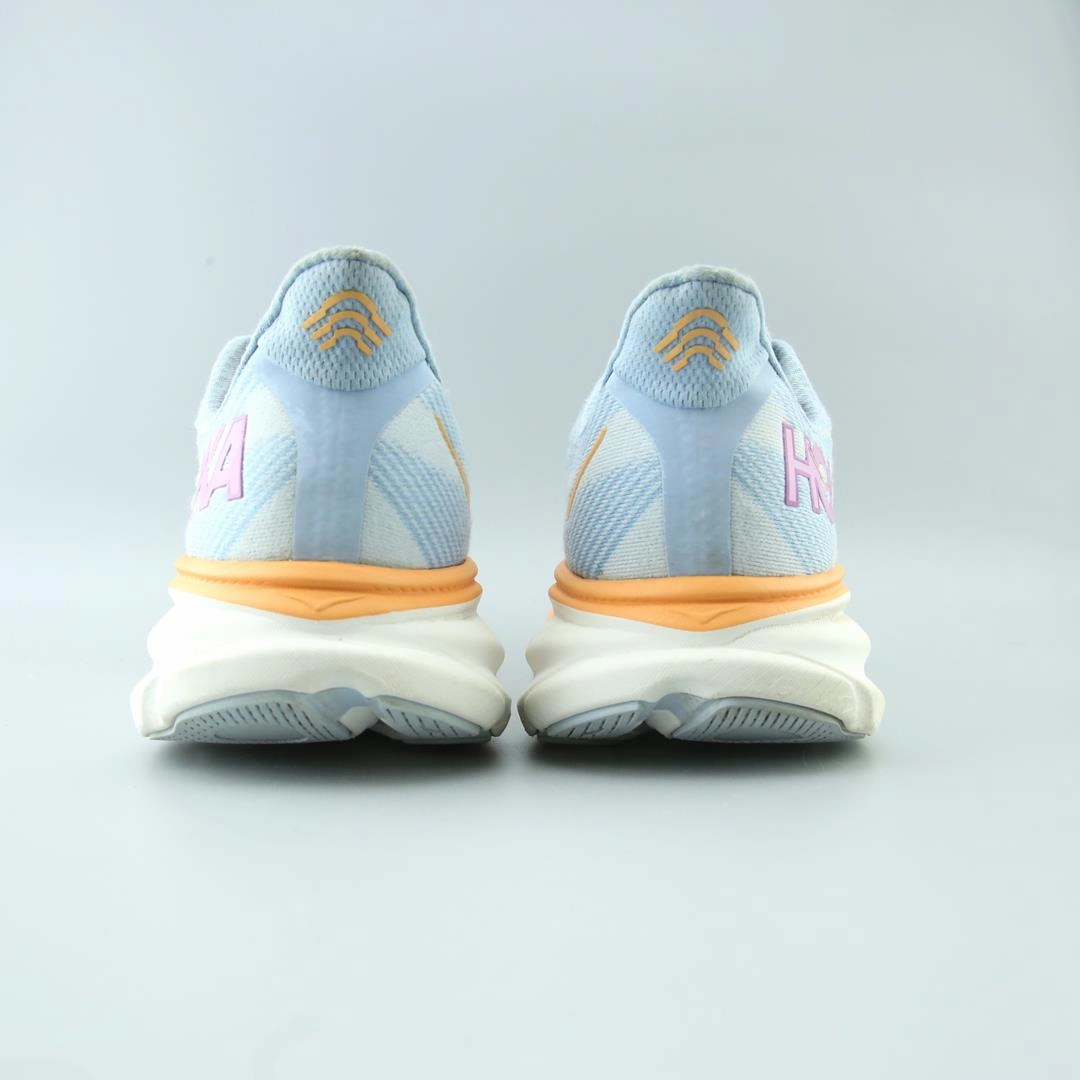 HOKA ONE ONE CLIFTON 9