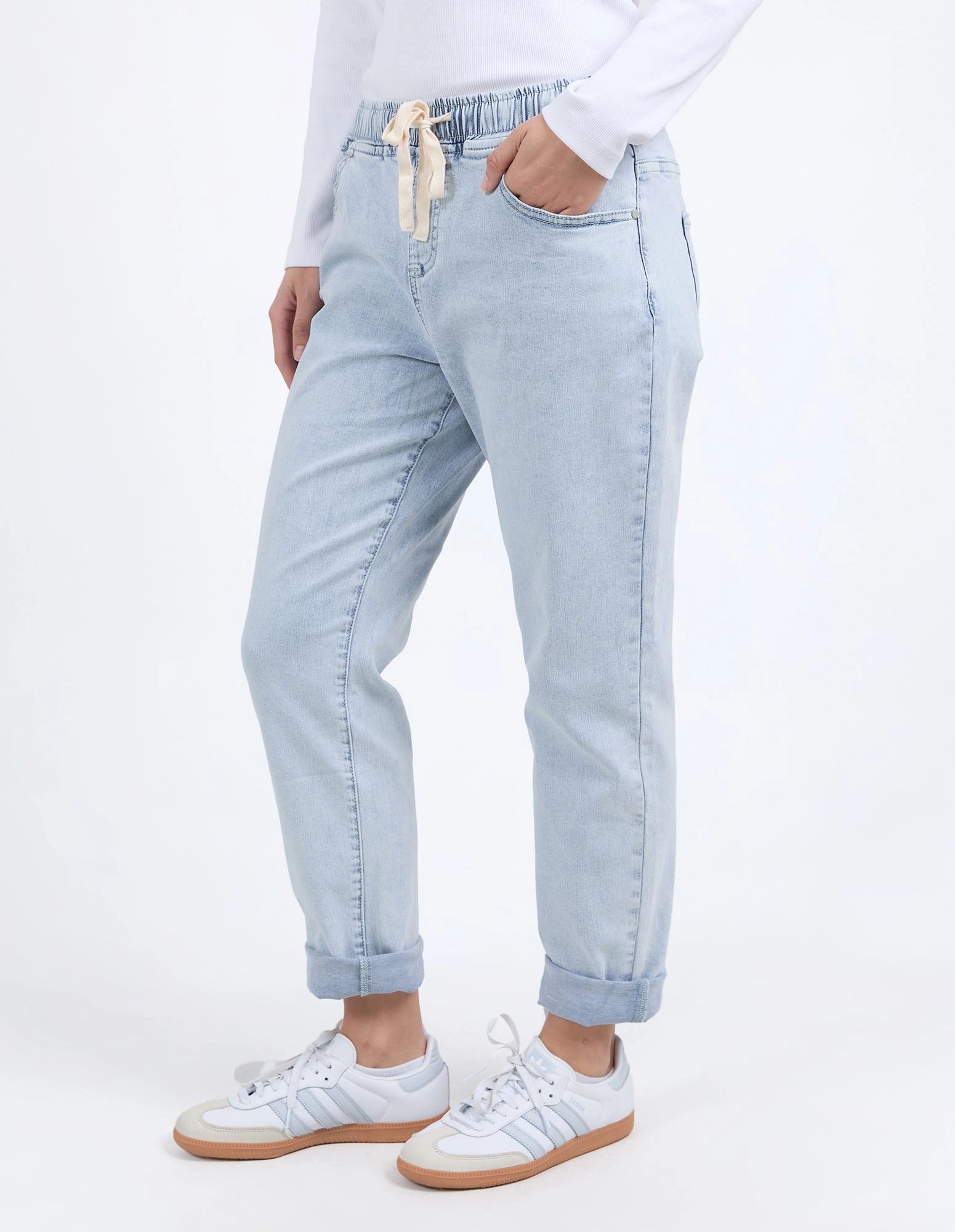 Juliette Jogger Jean - Vintage Pale Blue