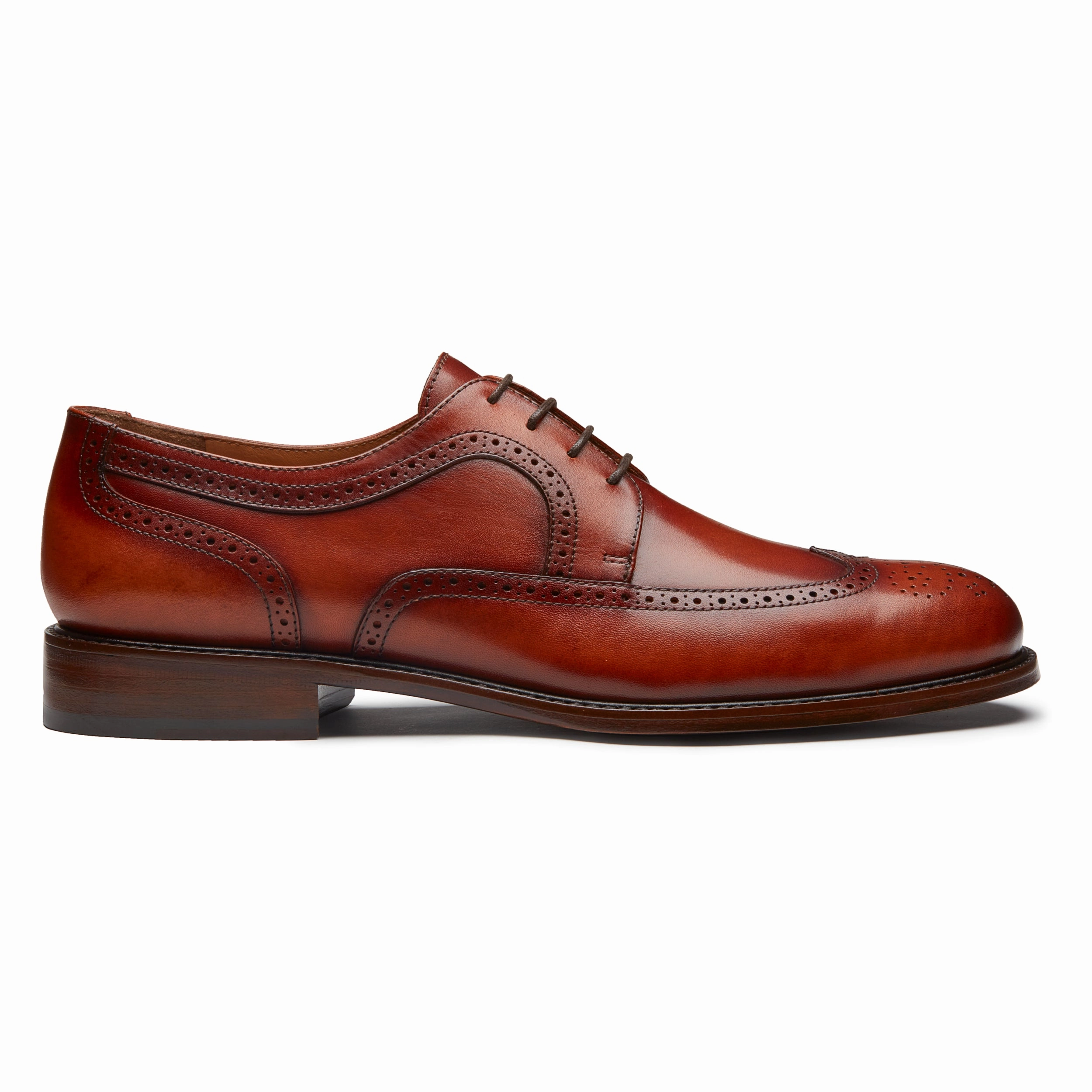 Men´s brandy leather wingtip derby shoes
