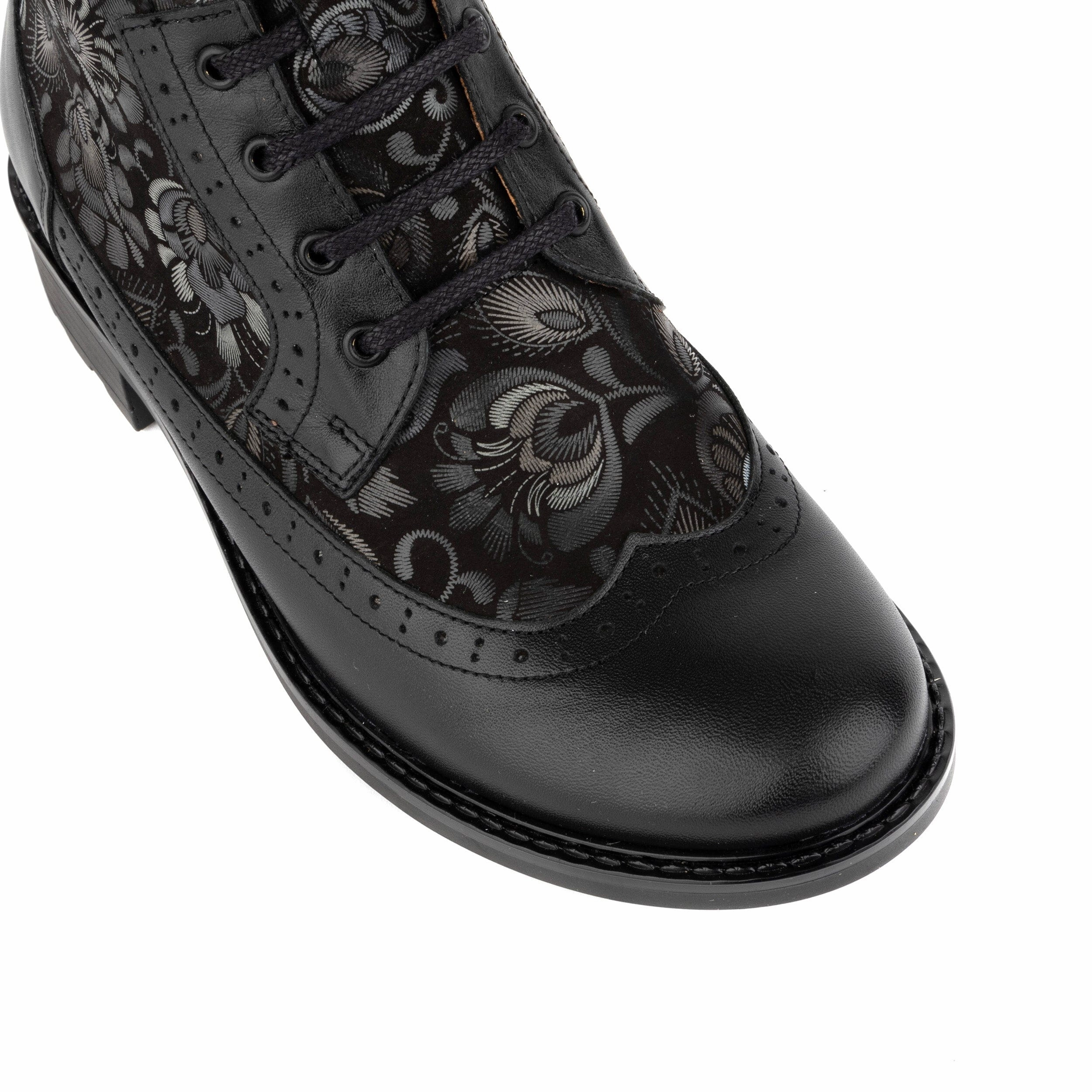 Milliner - Black Emboss
