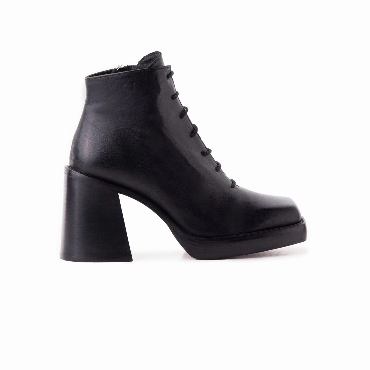 Namur Black Leather