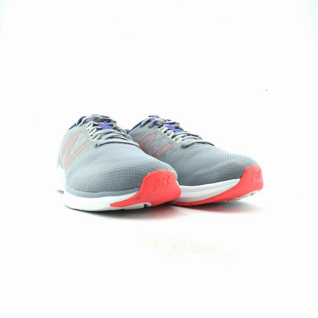 NEW BALANCE 715V4