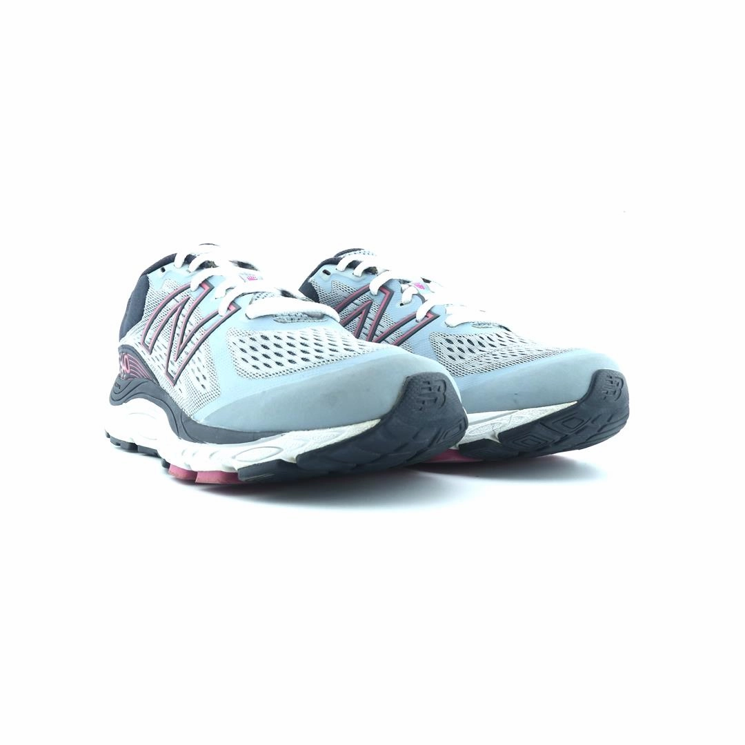 NEW BALANCE 840V5