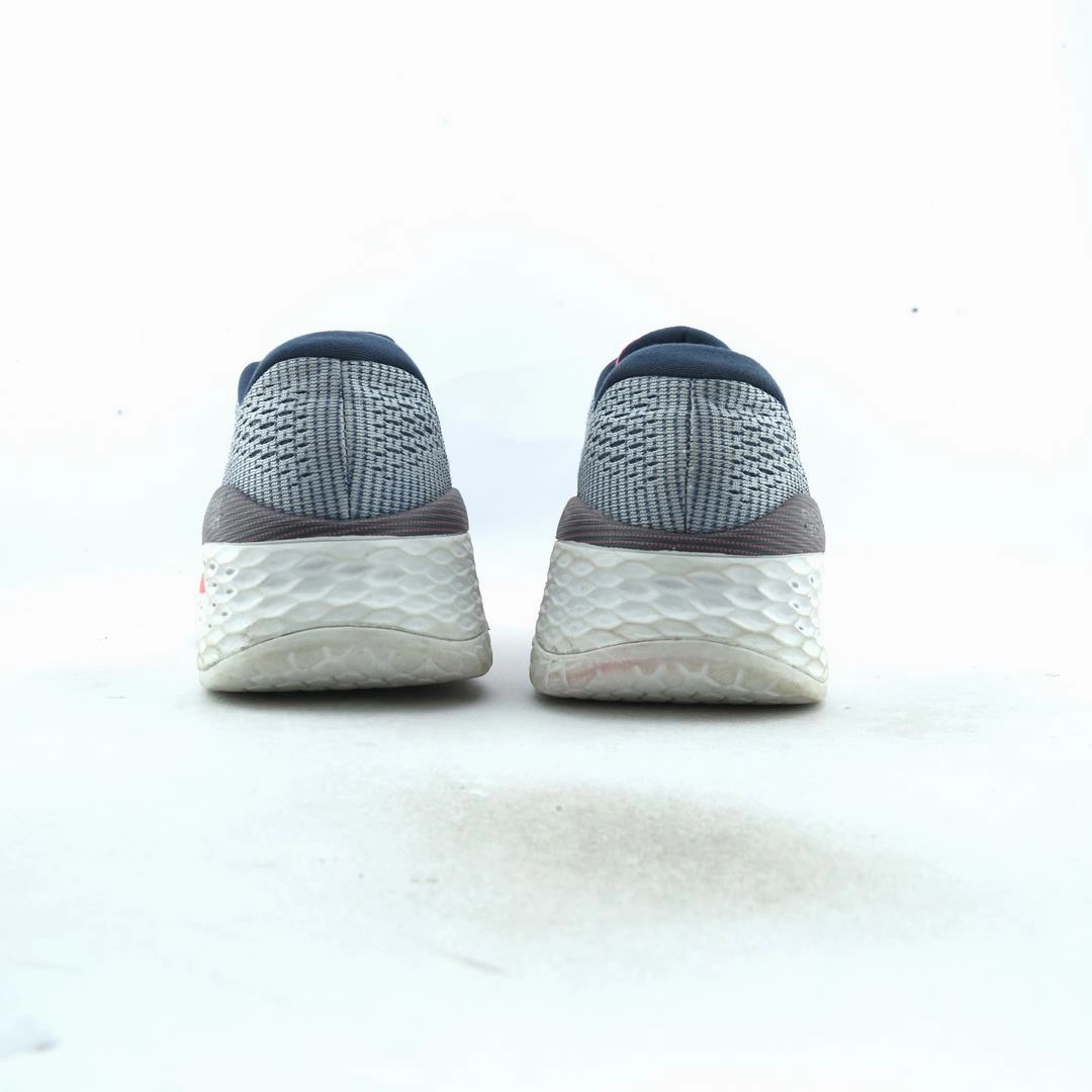 NEW BALANCE FRESH FOAM MORE V1