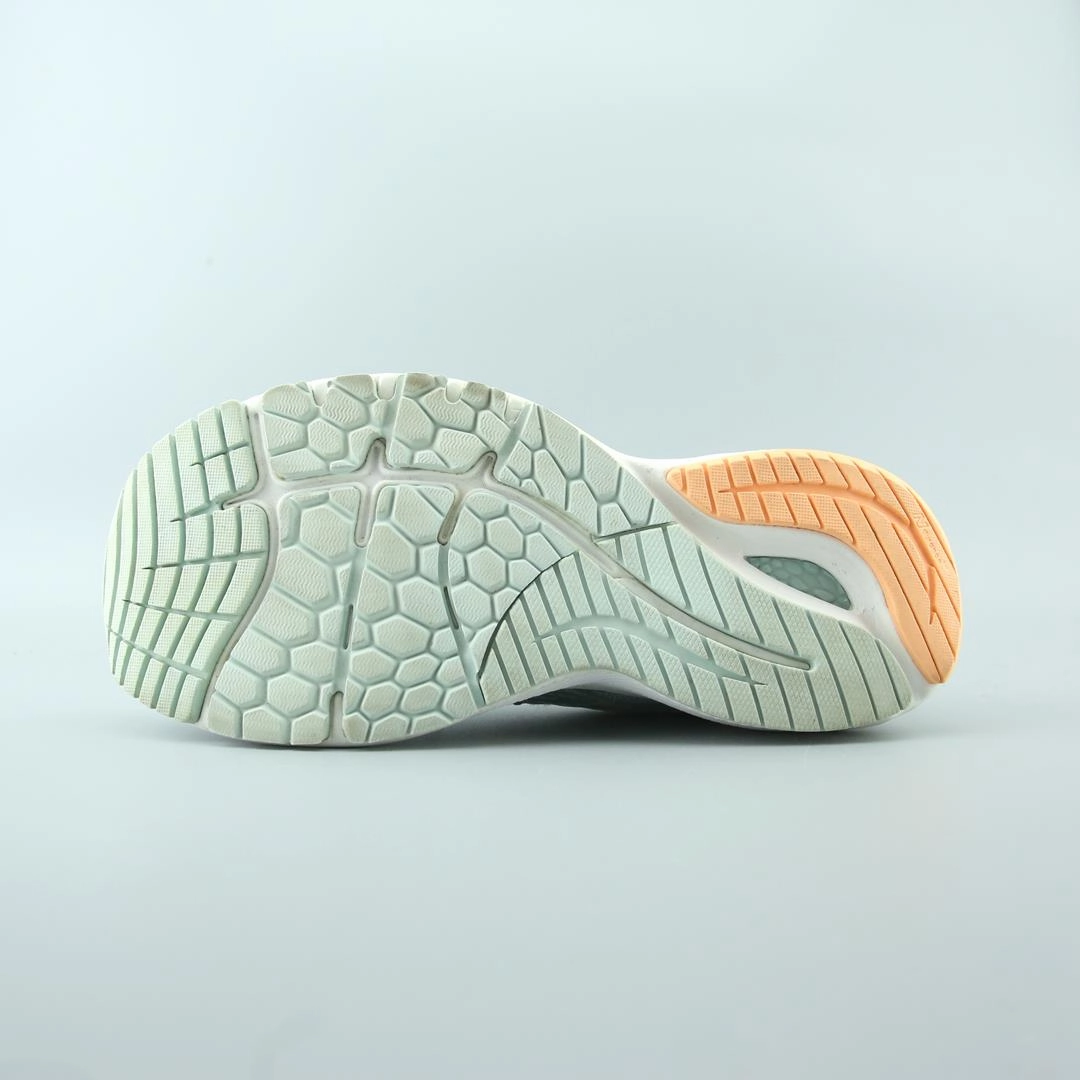 NEW BALANCE FRESH FOAM X 860V12