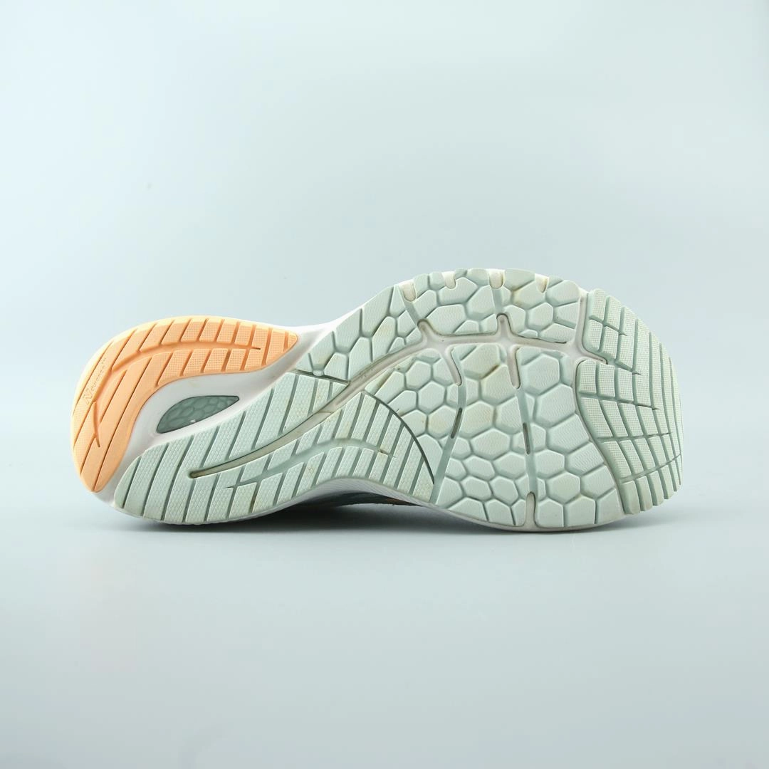 NEW BALANCE FRESH FOAM X 860V12