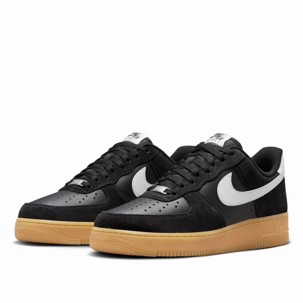 Nike Men's Air Force 1 '07 LV8 Shoes
