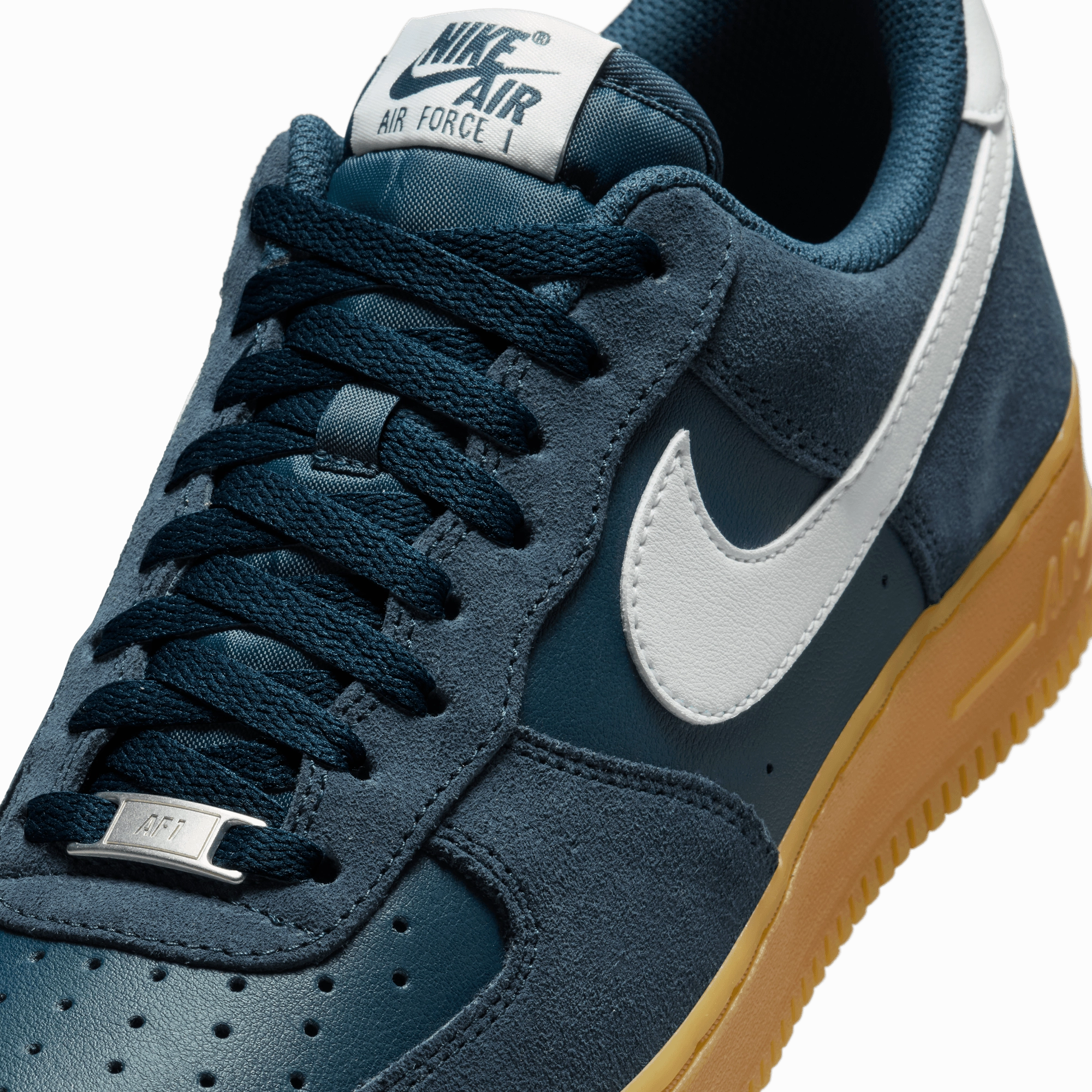 Nike Men's Air Force 1 '07 LV8 Shoes