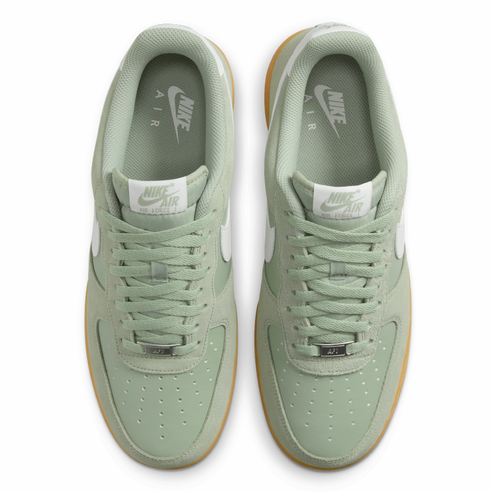 Nike Men's Air Force 1 '07 LV8 Shoes