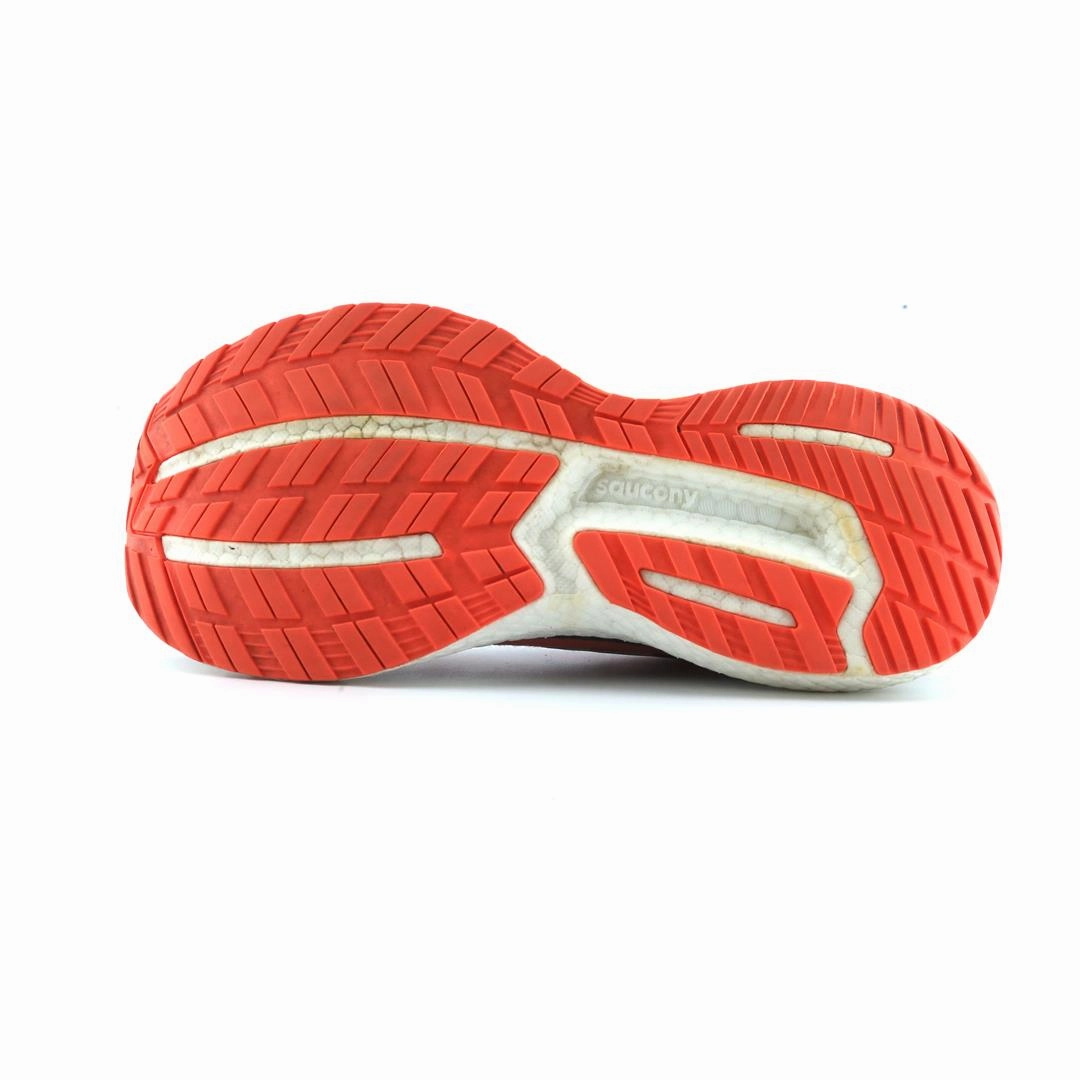 SAUCONY TRIUMPH 19