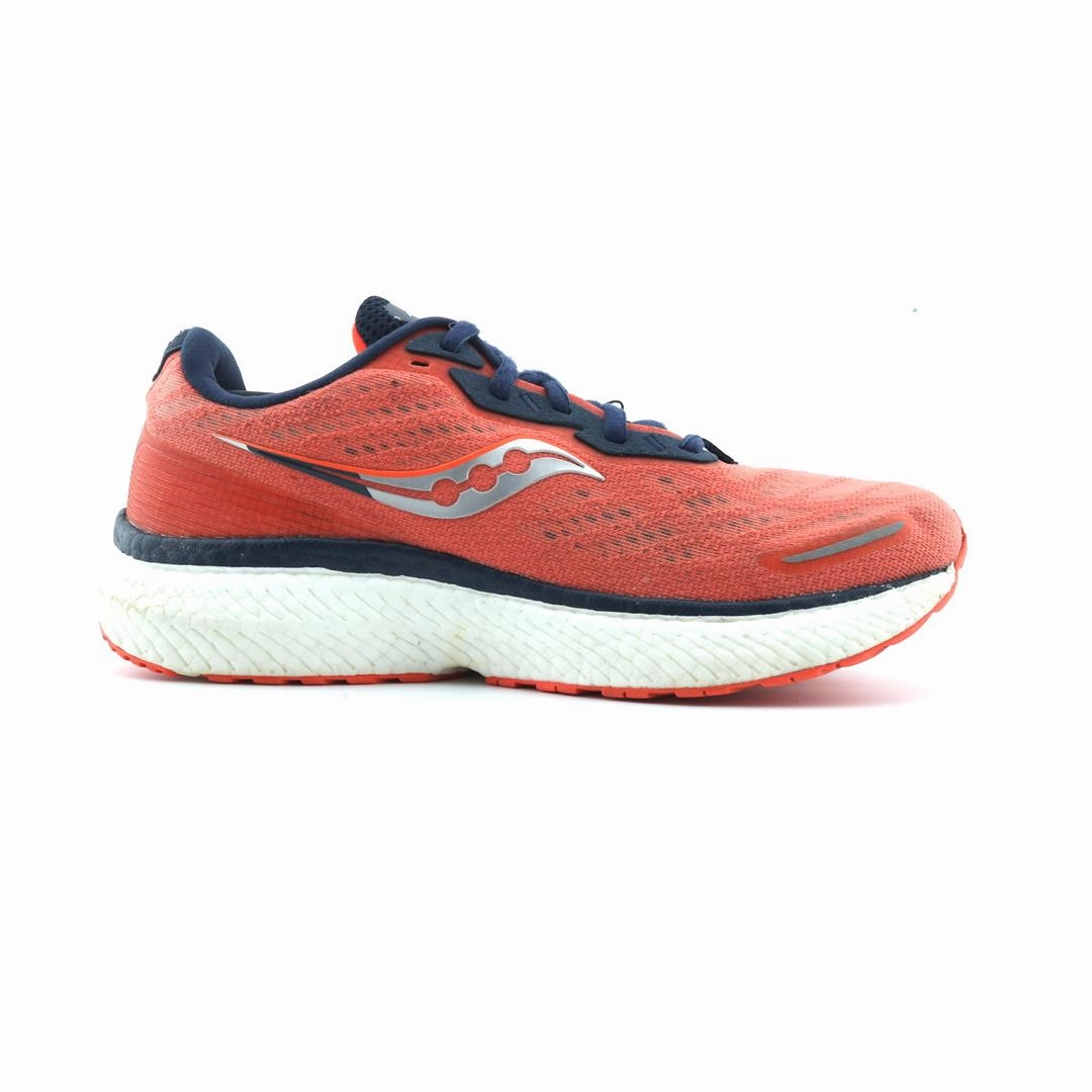 SAUCONY TRIUMPH 19