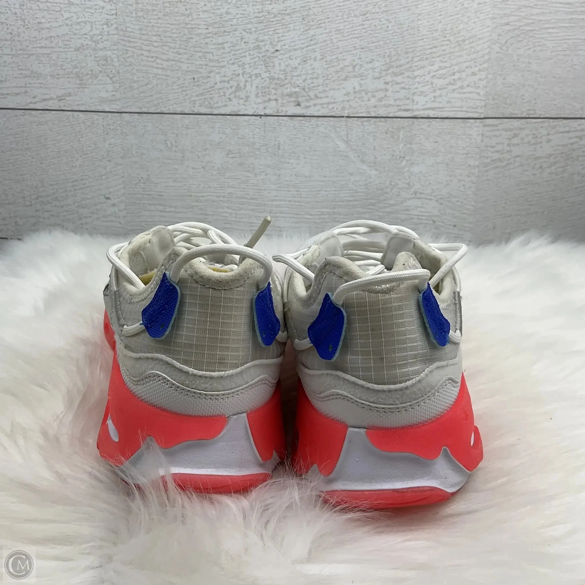 Shoes Athletic By Nike In White, Size: 8