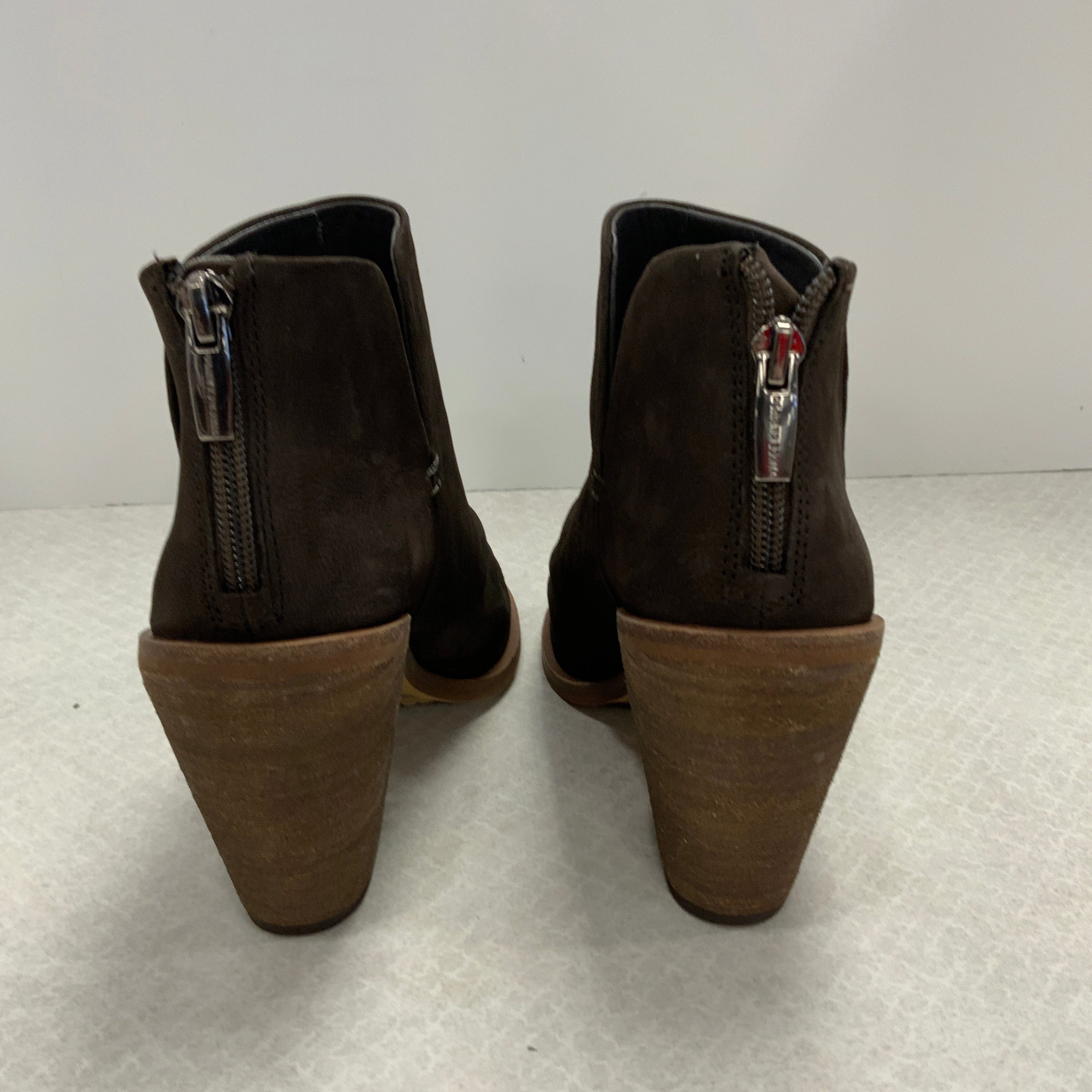 Shoes Heels Block By Vince Camuto In Brown, Size: 6