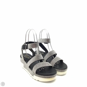 Shoes Heels Platform By Clothes Mentor In Silver & White, Size: 7