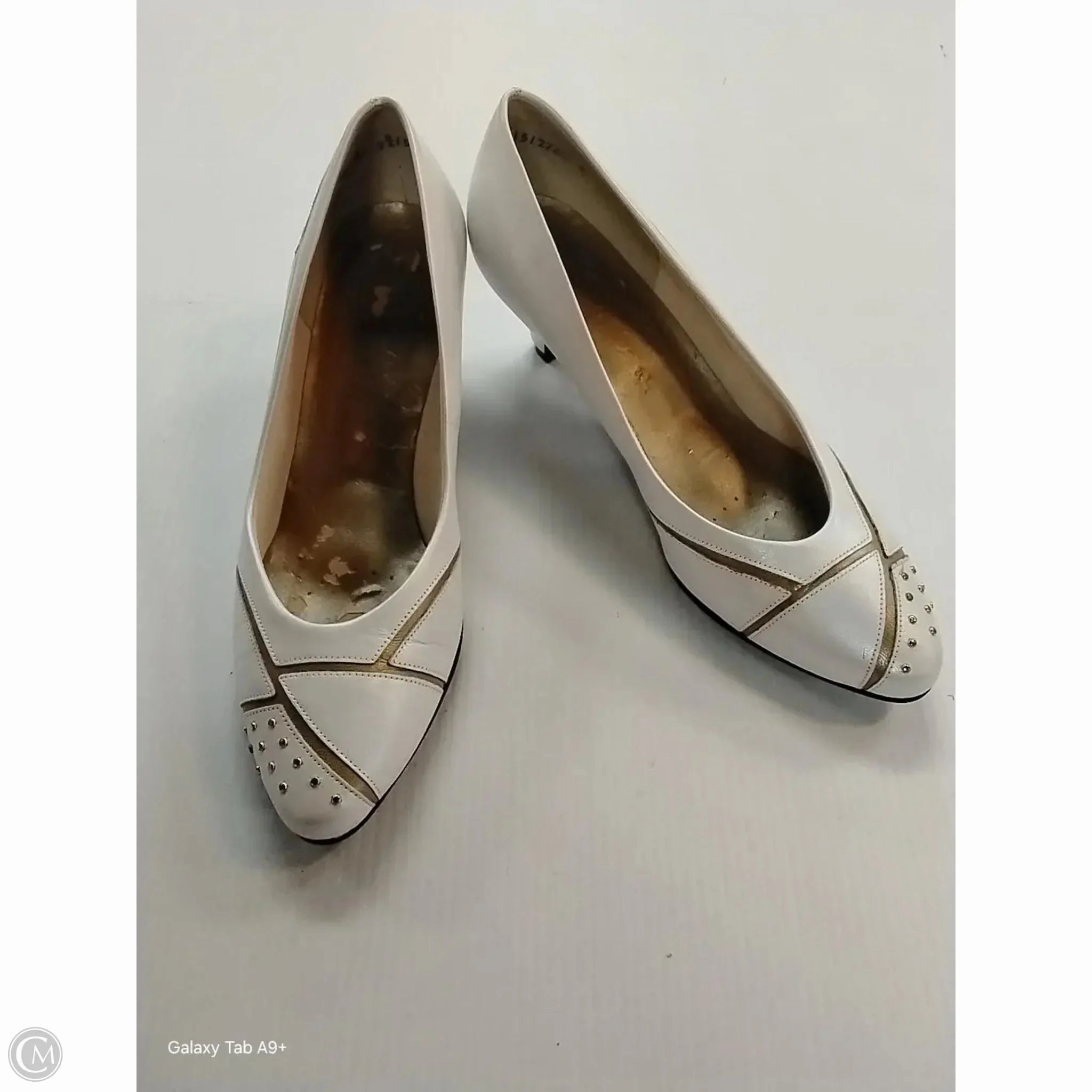 Shoes Heels Wedge By Cmc In White, Size: 9