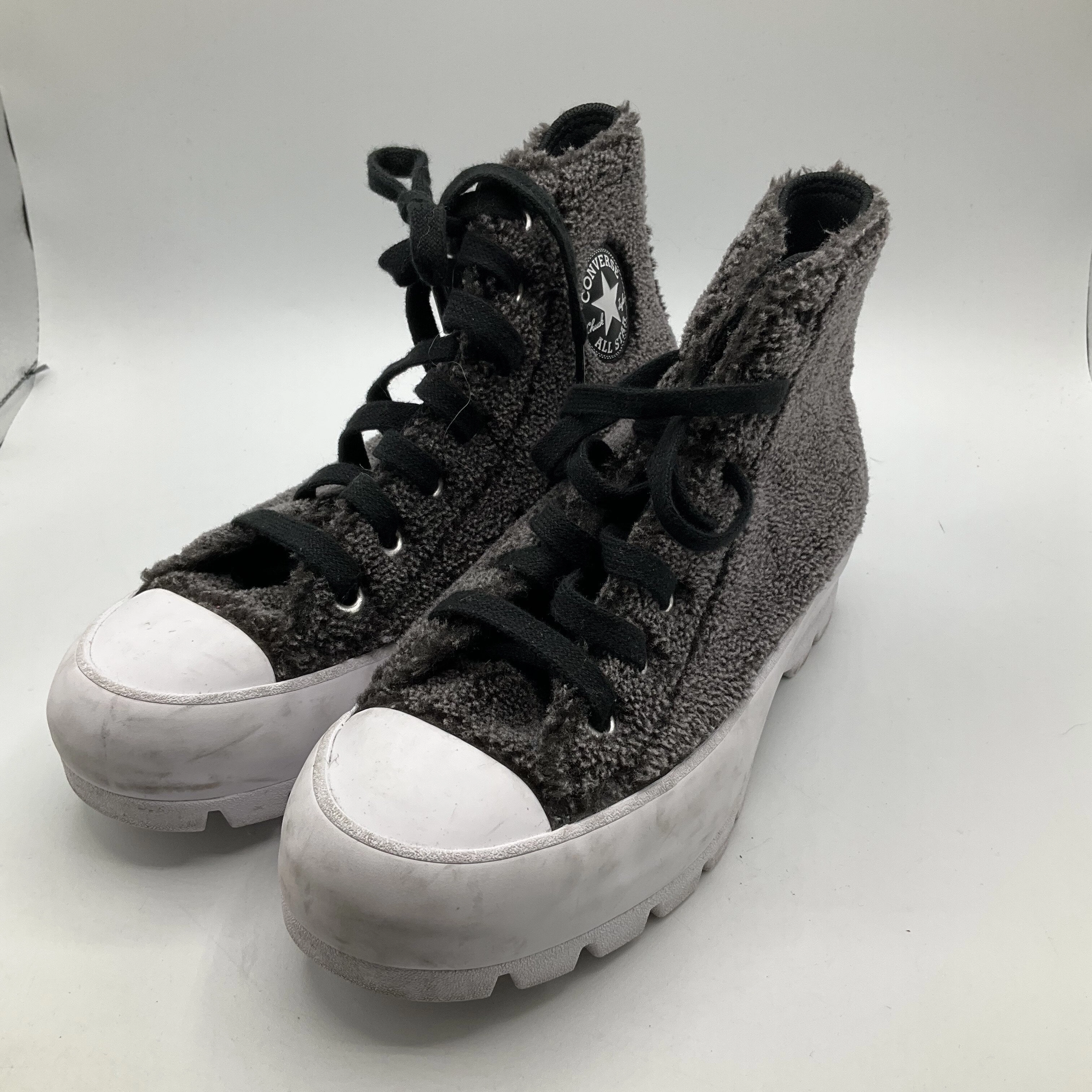 Shoes Sneakers By Converse  Size: 6