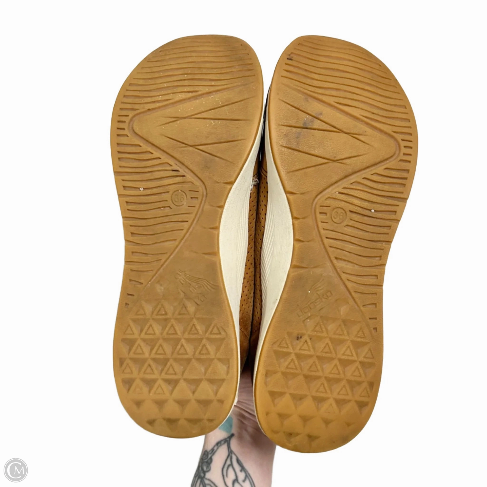 Shoes Sneakers By Dansko In Brown, Size: 5.5