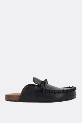 smooth leather slipper with ruffle detail