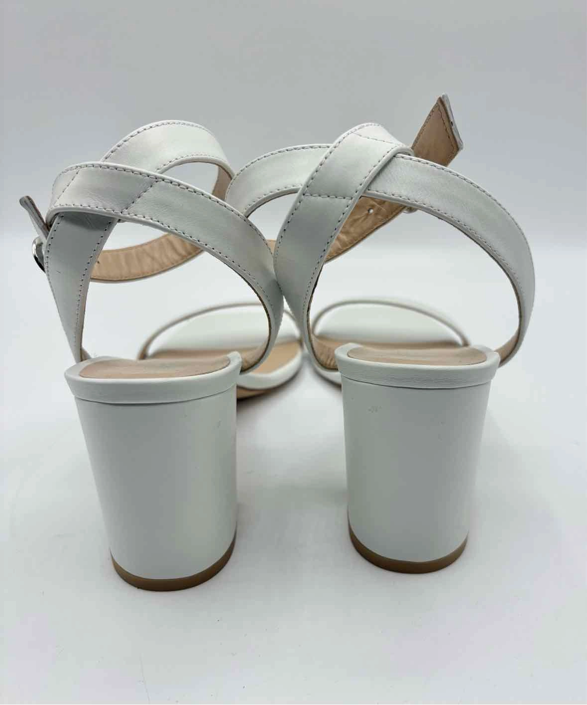 Stuart Weitzman White Size 7 Nearlybare Shoes