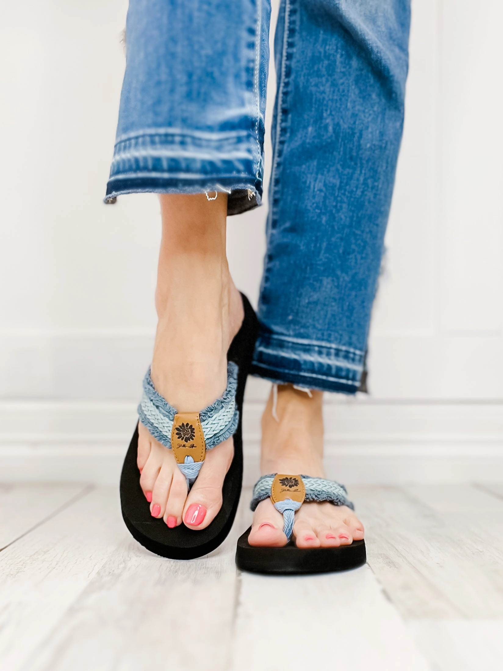 Yellowbox Fianni Flip Flop Shoes in Denim