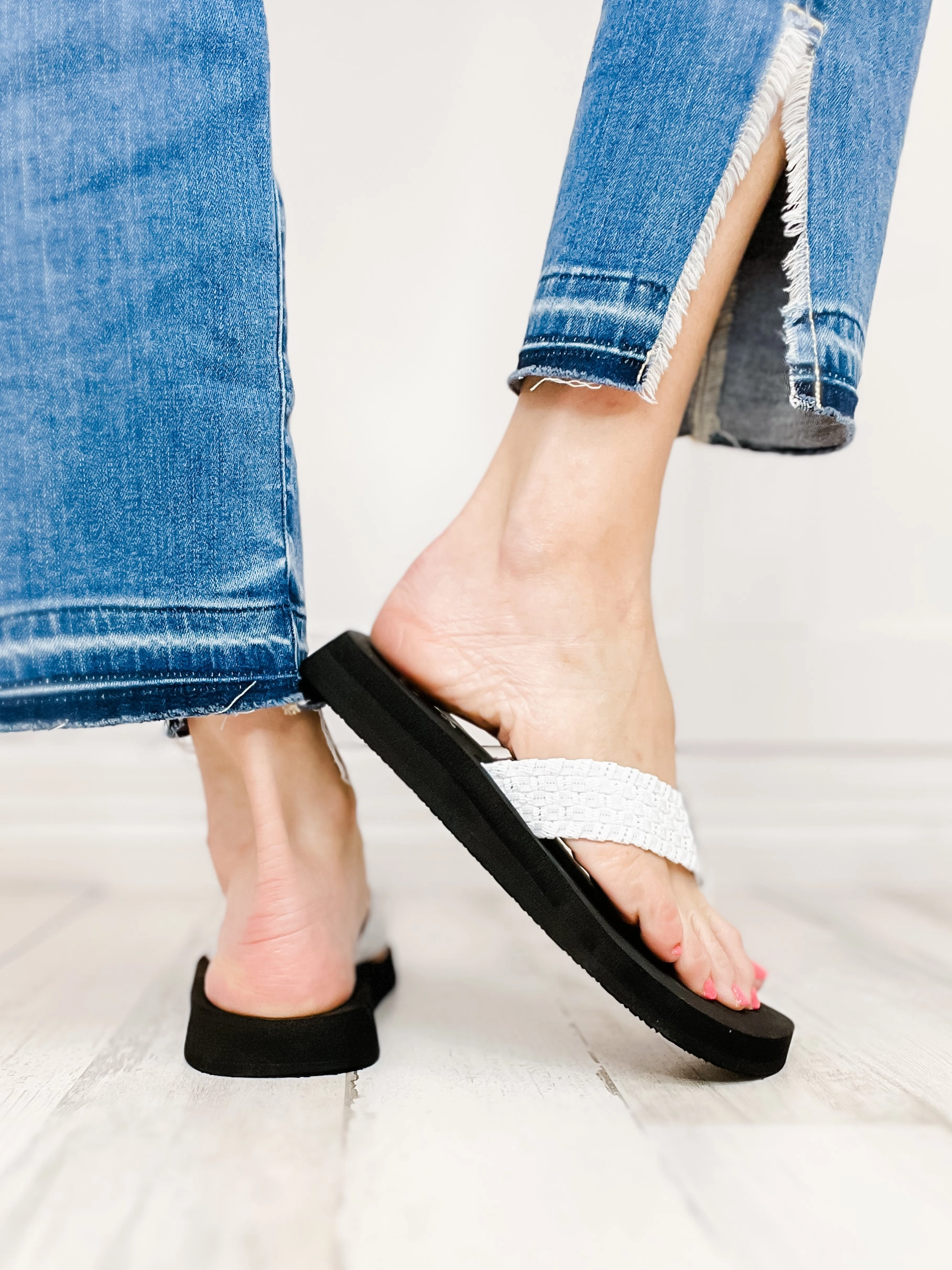 Yellowbox Soleil Flip Flop Shoes in White Silver